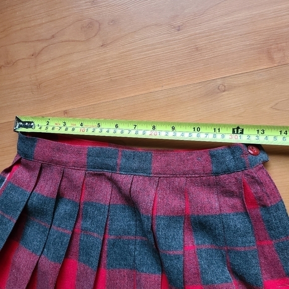 Vintage Pleated Academia Reversible Wool Skirt - Picture 8 of 11